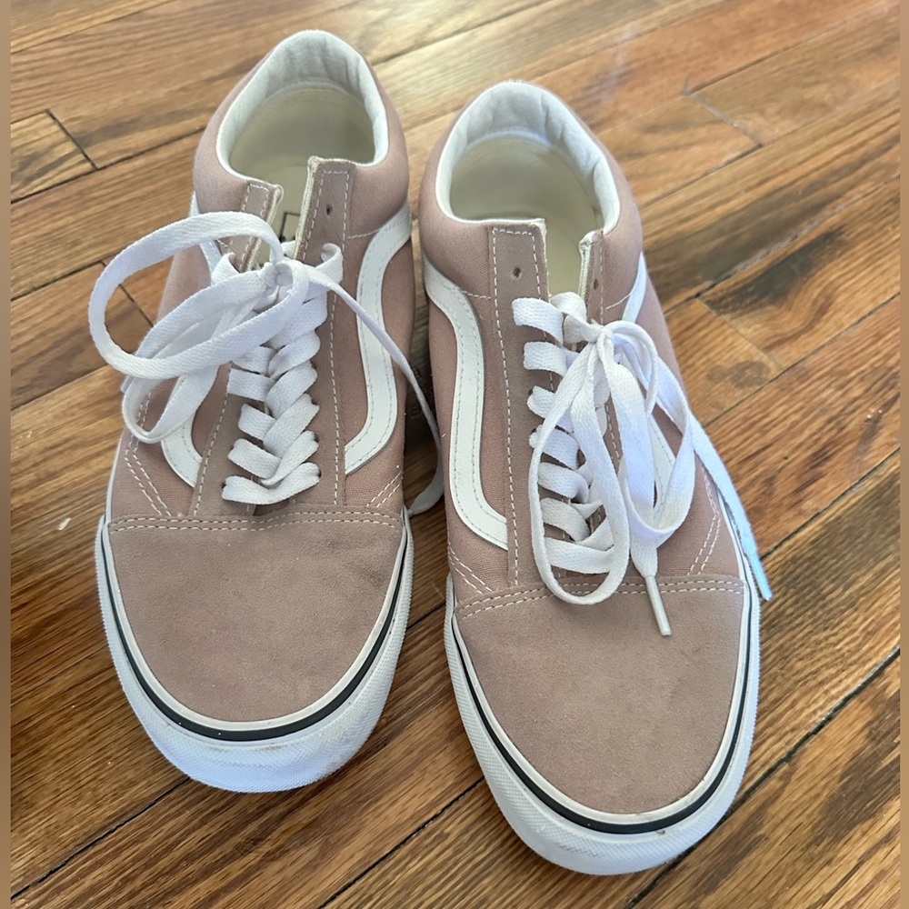 Vans Old Skool Suede Sneakers in Blush & White